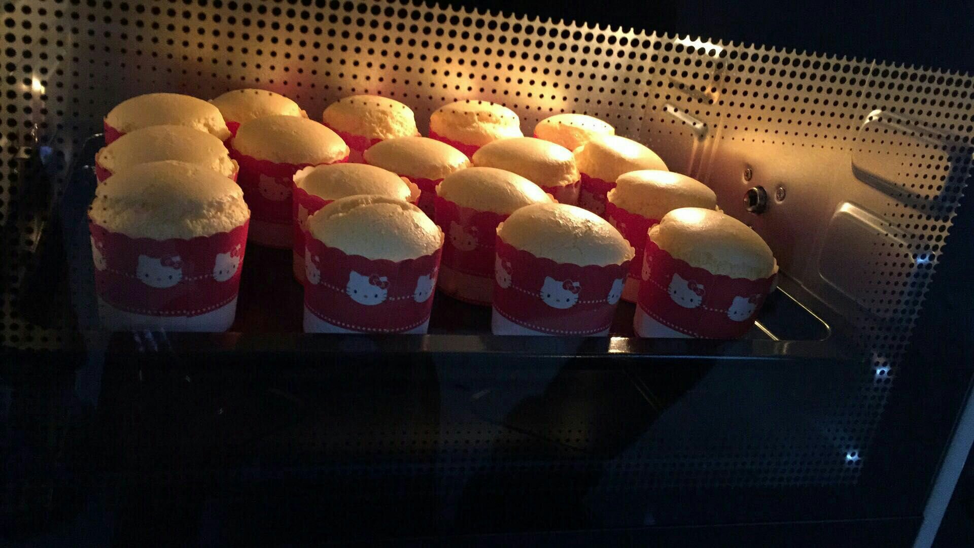 【UKOEO猛犸象热风炉】美味的酸奶小蛋糕