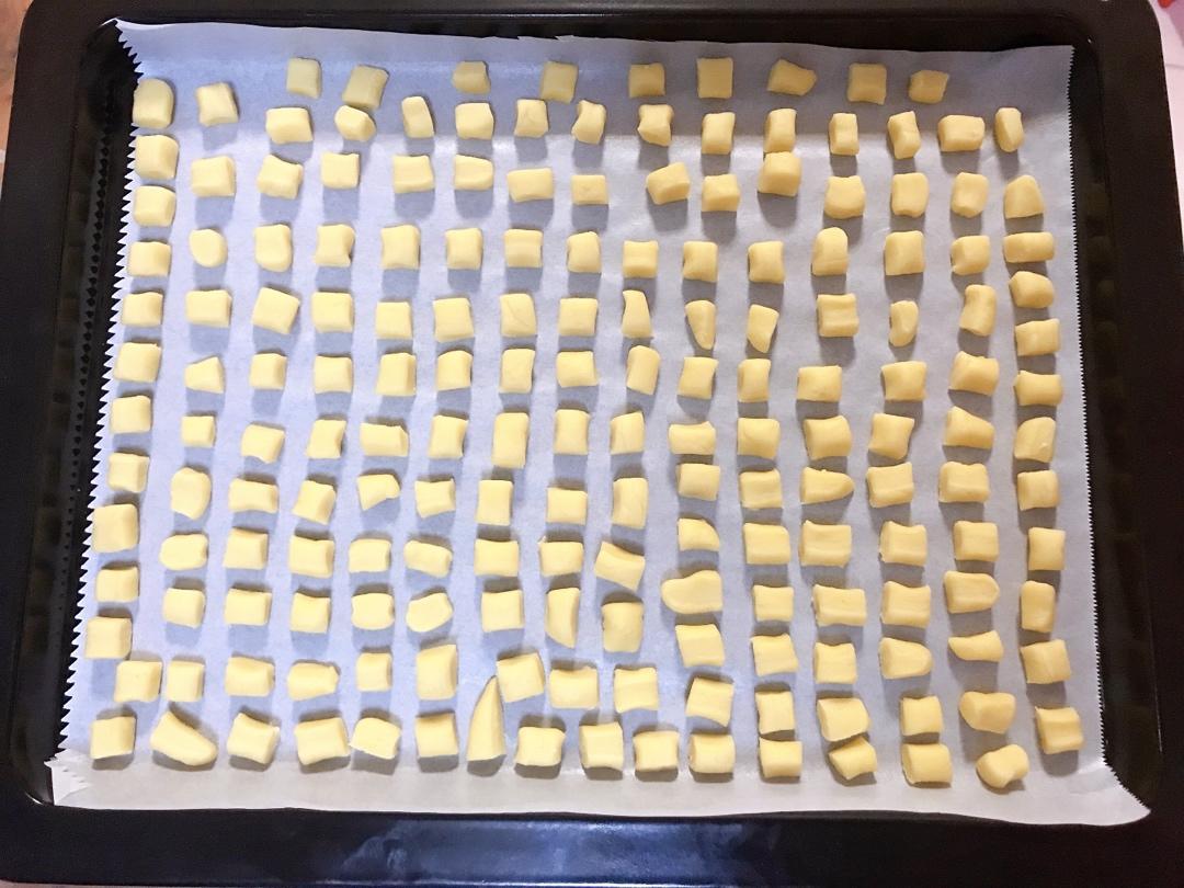 小石头饼干