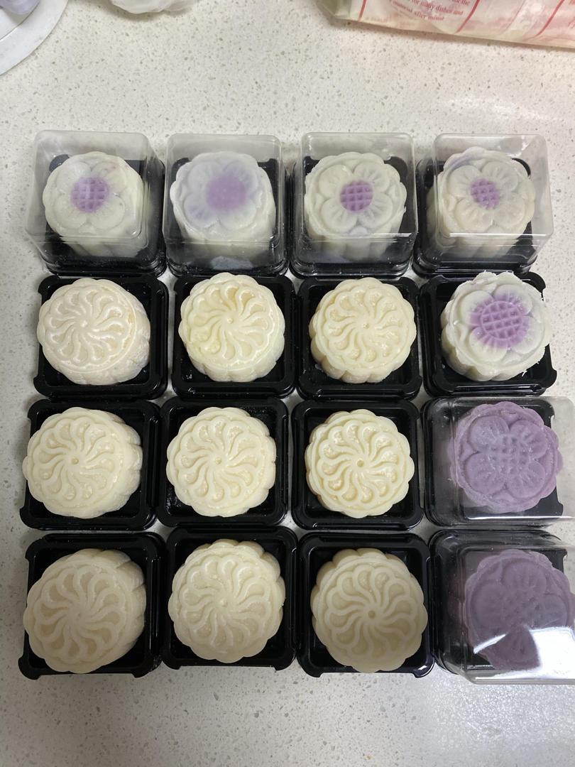 juju0709做的tinrry下午茶冰皮月饼奶黄馅