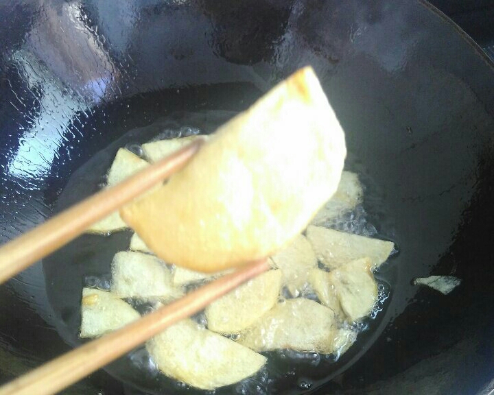 干锅土豆片的做法 步骤5
