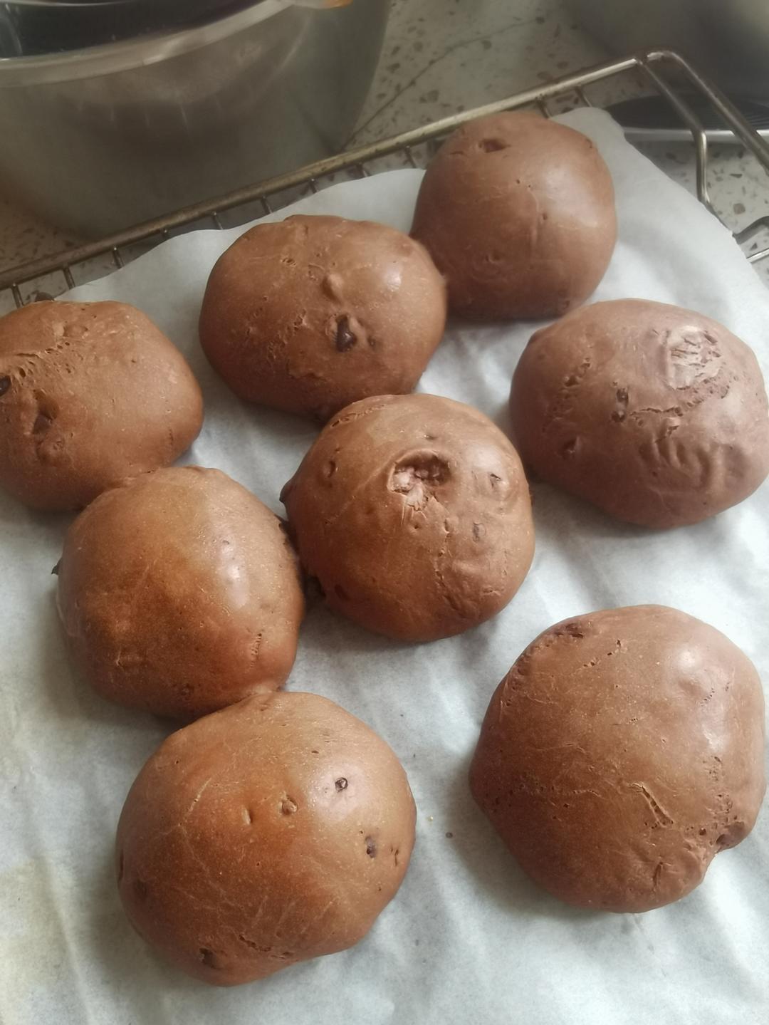 双重巧克力口感---爆浆可可小面包，好像也叫黑眼豆豆