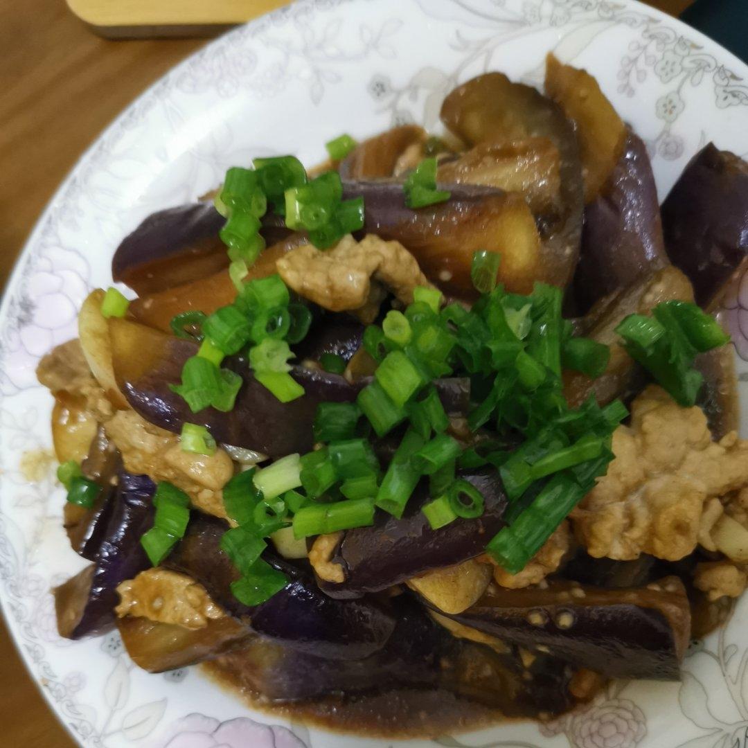肉沫茄子（非油炸健康版）文末另附万能鱼香汁配方。