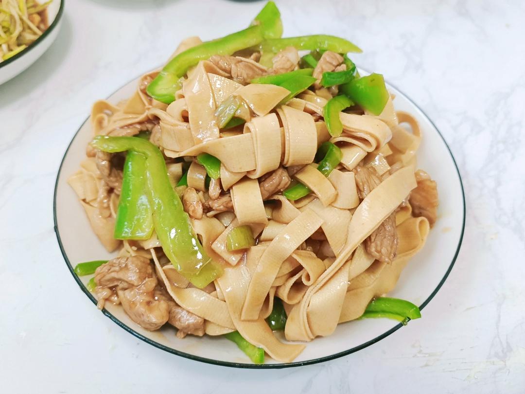 不用厨艺的尖椒干豆腐