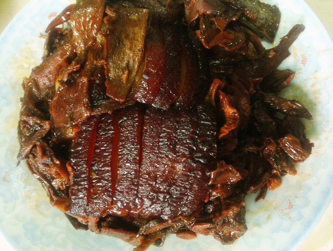 梅菜扣肉（附梅菜焖肉的方法）