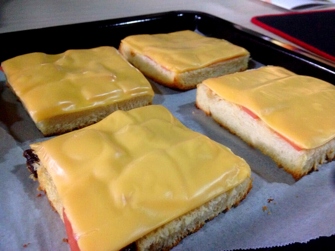 全蛋白奶香手撕吐司--#皮黑森林#