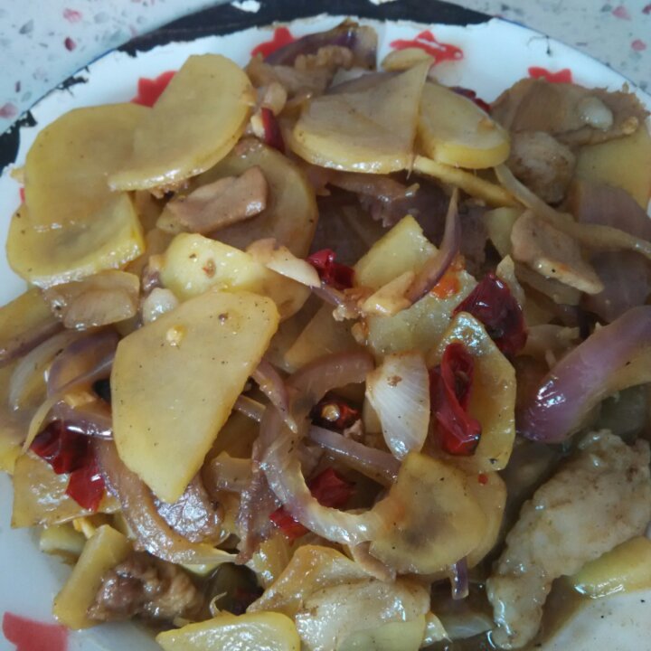 洋葱炒土豆