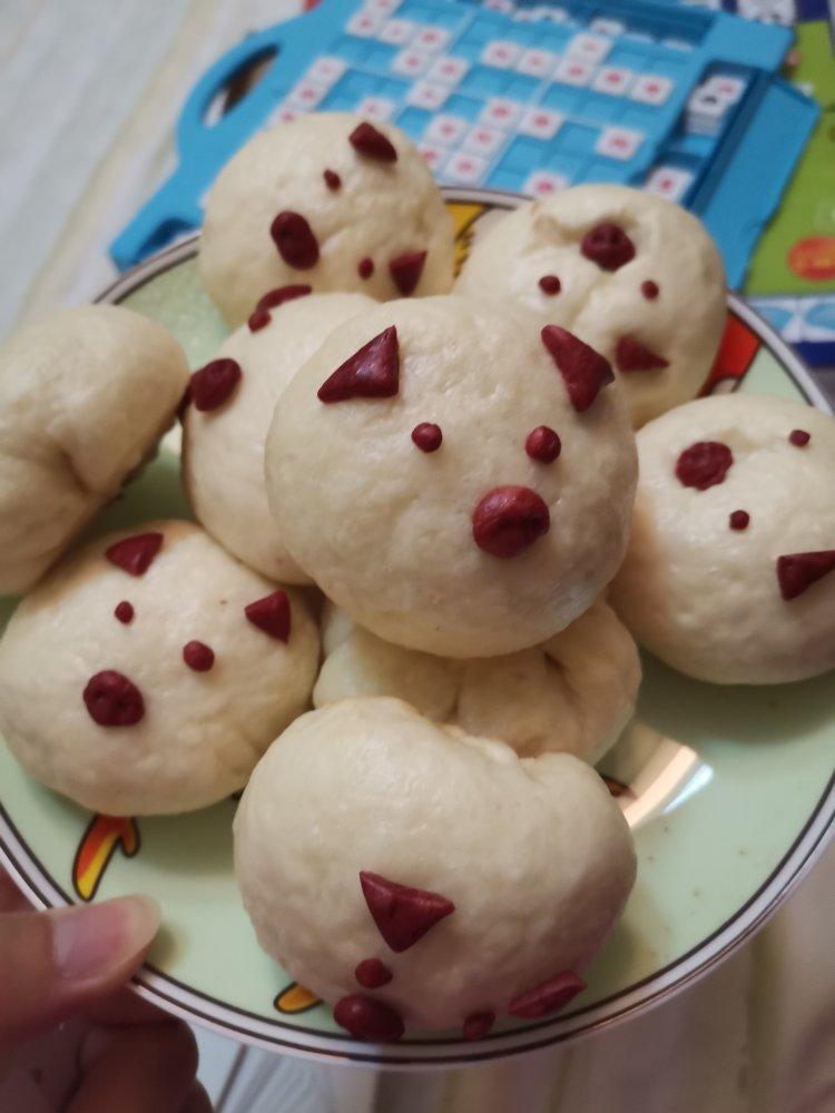 小猪豆沙包