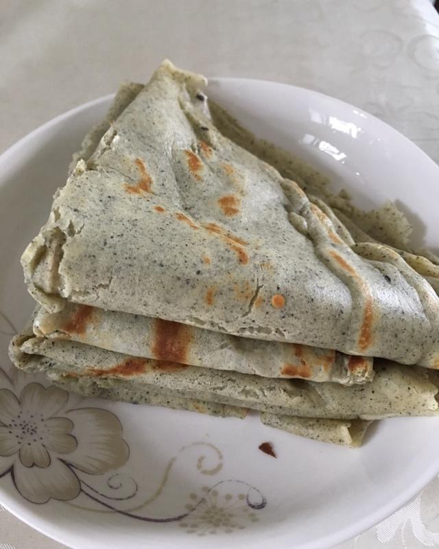 芝麻鸡蛋饼  宝宝辅食食谱