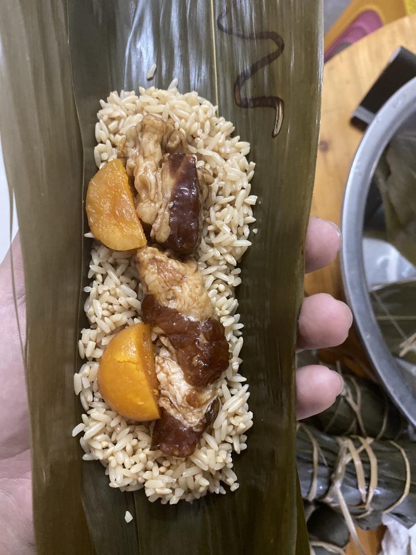 手把手教你做咸蛋黄肉粽㊙️咸香软糯一次成功‼️
