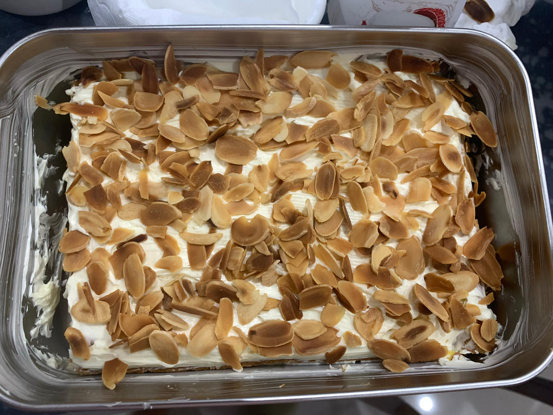 咸奶油杏仁蛋糕卷