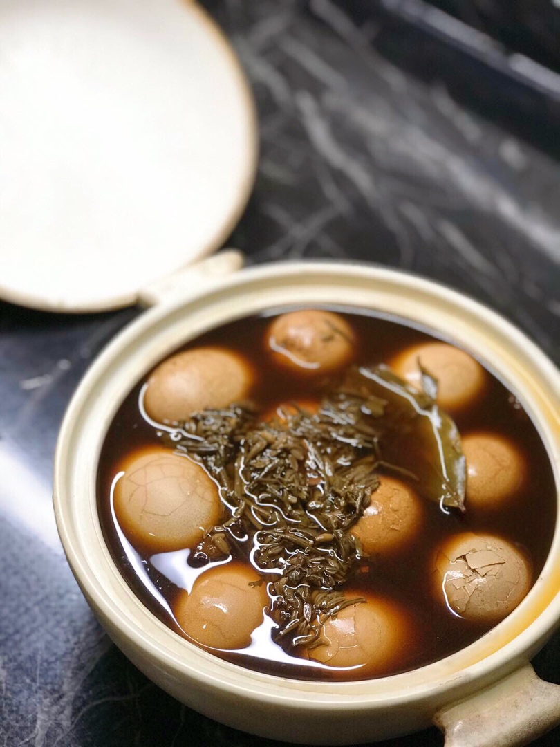 传统美食五香茶叶蛋的做法