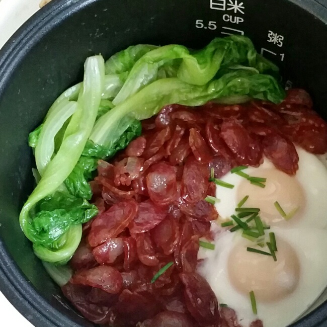 腊肠煲仔饭