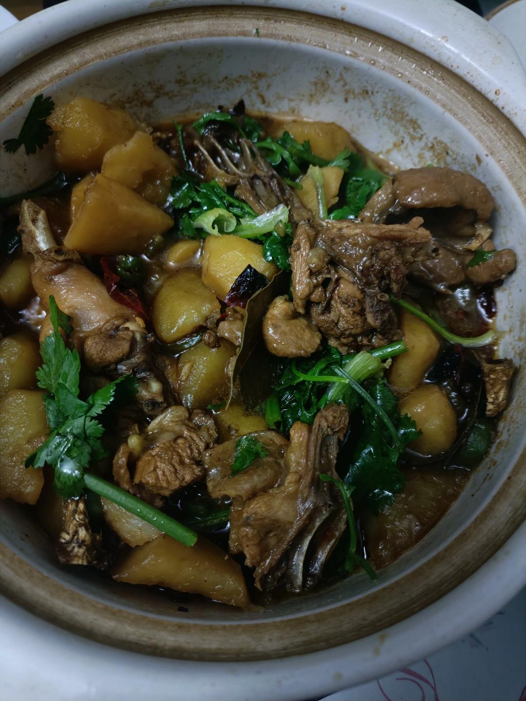 土豆烧鸡（非常下饭哦~）