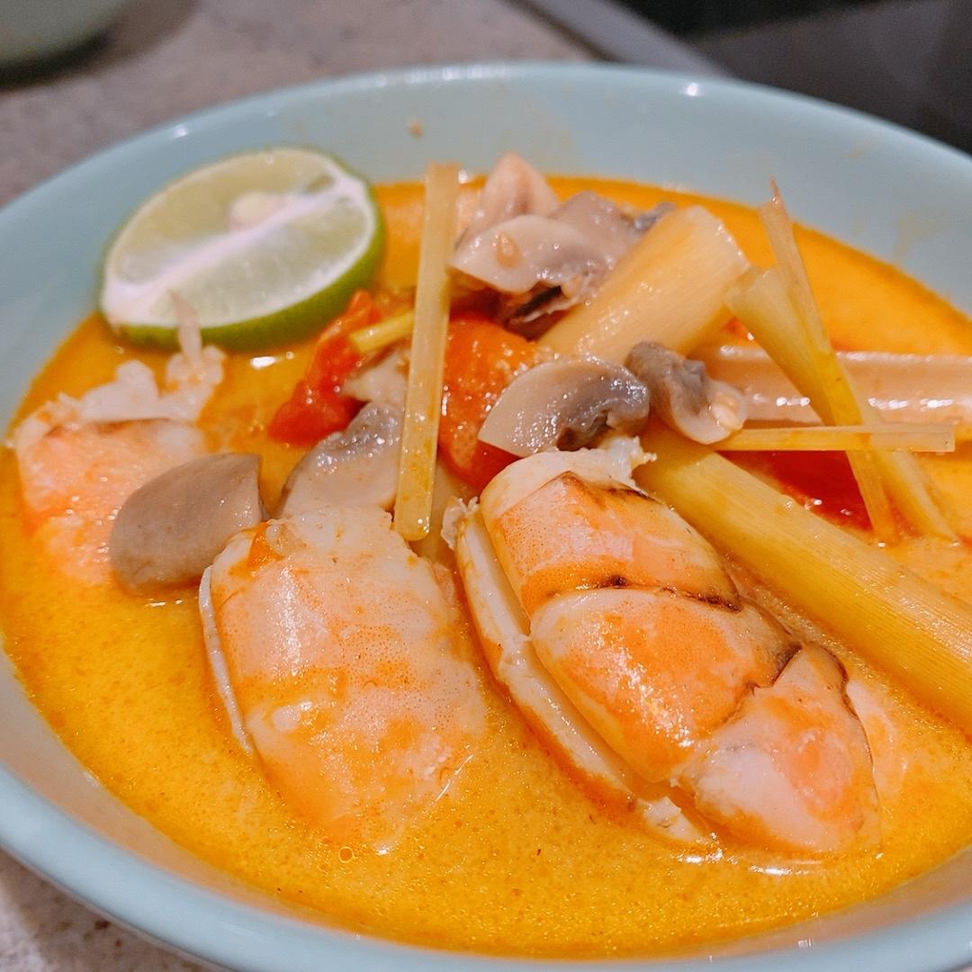 兔牙牙牙牙做的泰式冬阴功汤