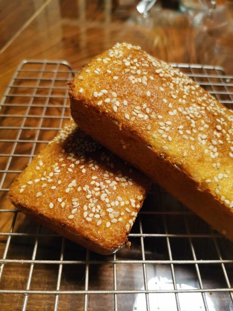 家有五喵做的老式脆皮鸡蛋糕无油版