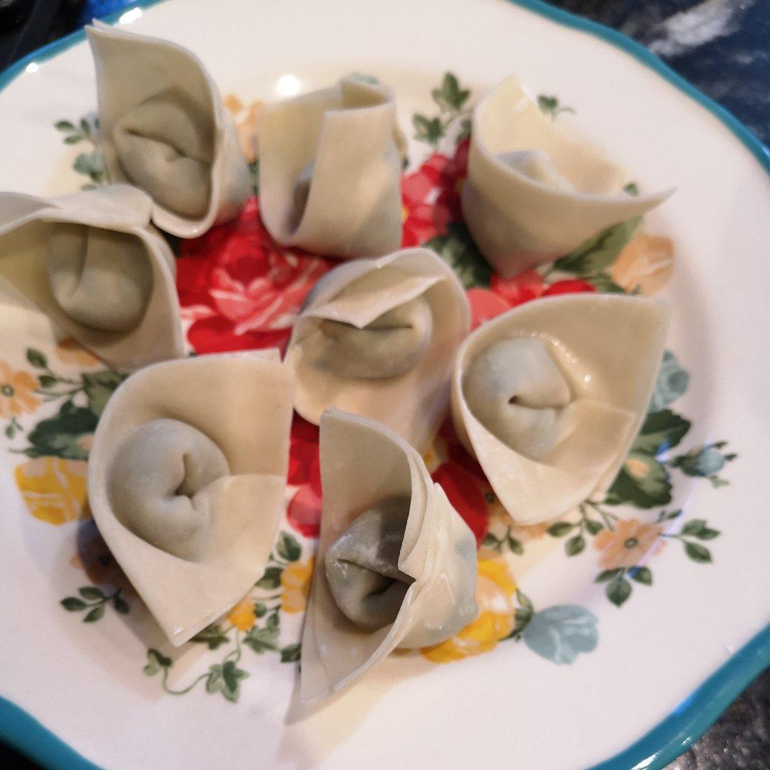 馄饨（两种包法）