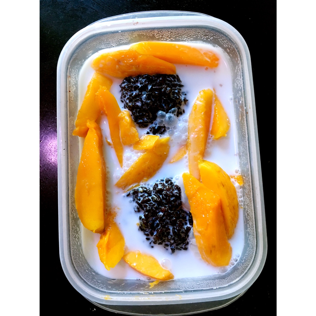 芒果黑米捞