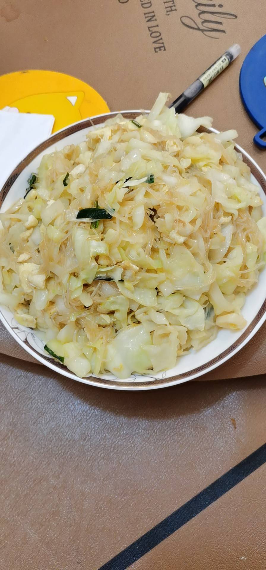 包菜炒粉丝(不加一滴水的炒法)