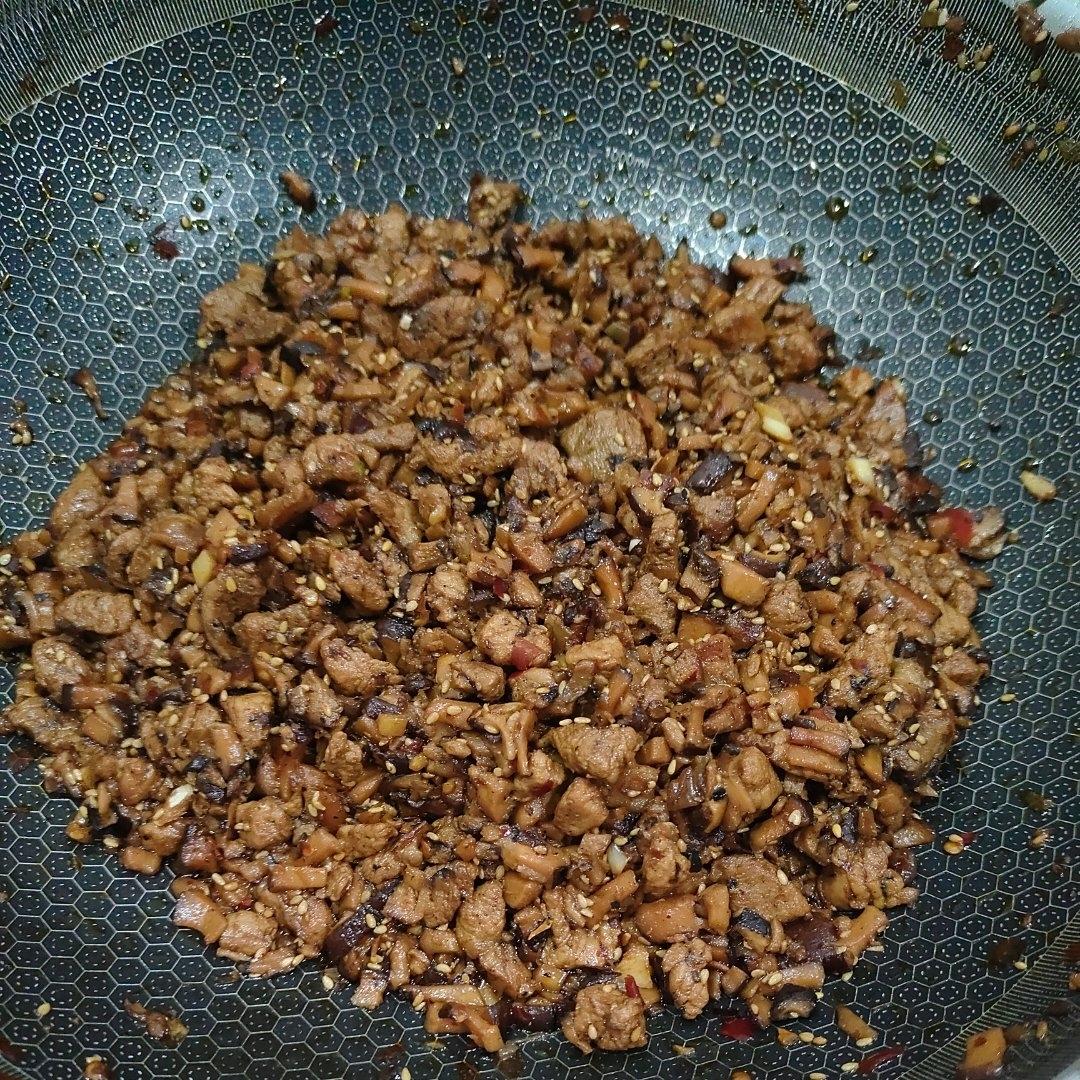 万能香菇肉酱下饭酱，香菇肉酱面，香菇肉酱盖饭