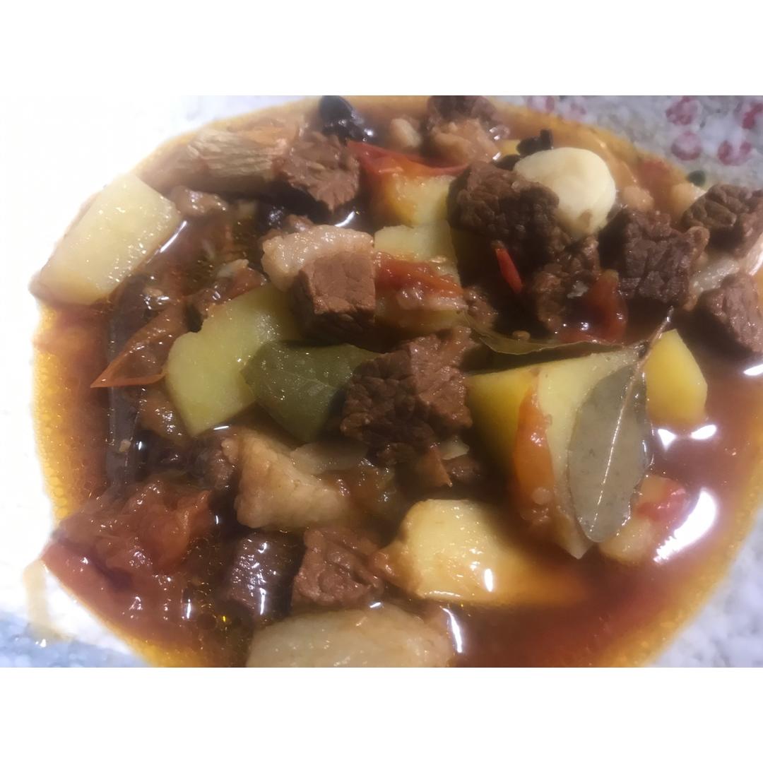番茄土豆炖牛腩