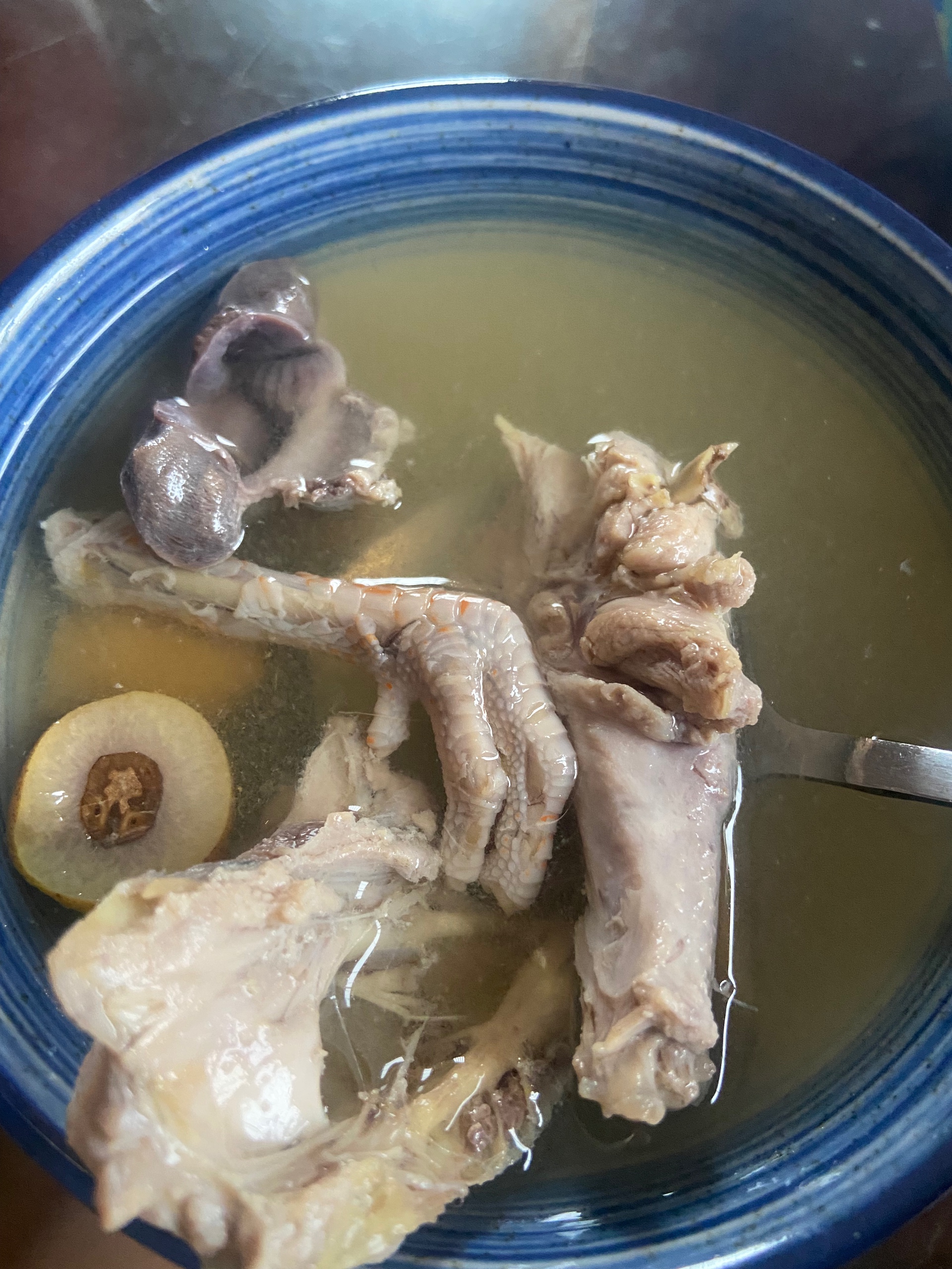 青橄榄石斛鹧鸪汤的做法