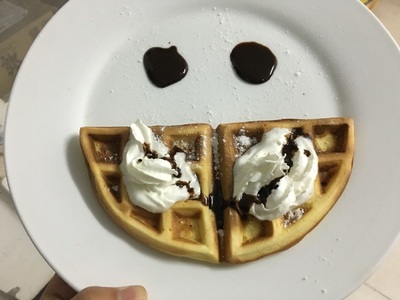 外脆内嫩的…华夫饼