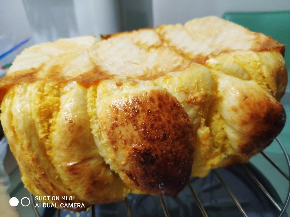 椰蓉夹馅面包（一层一层的椰蓉馅）