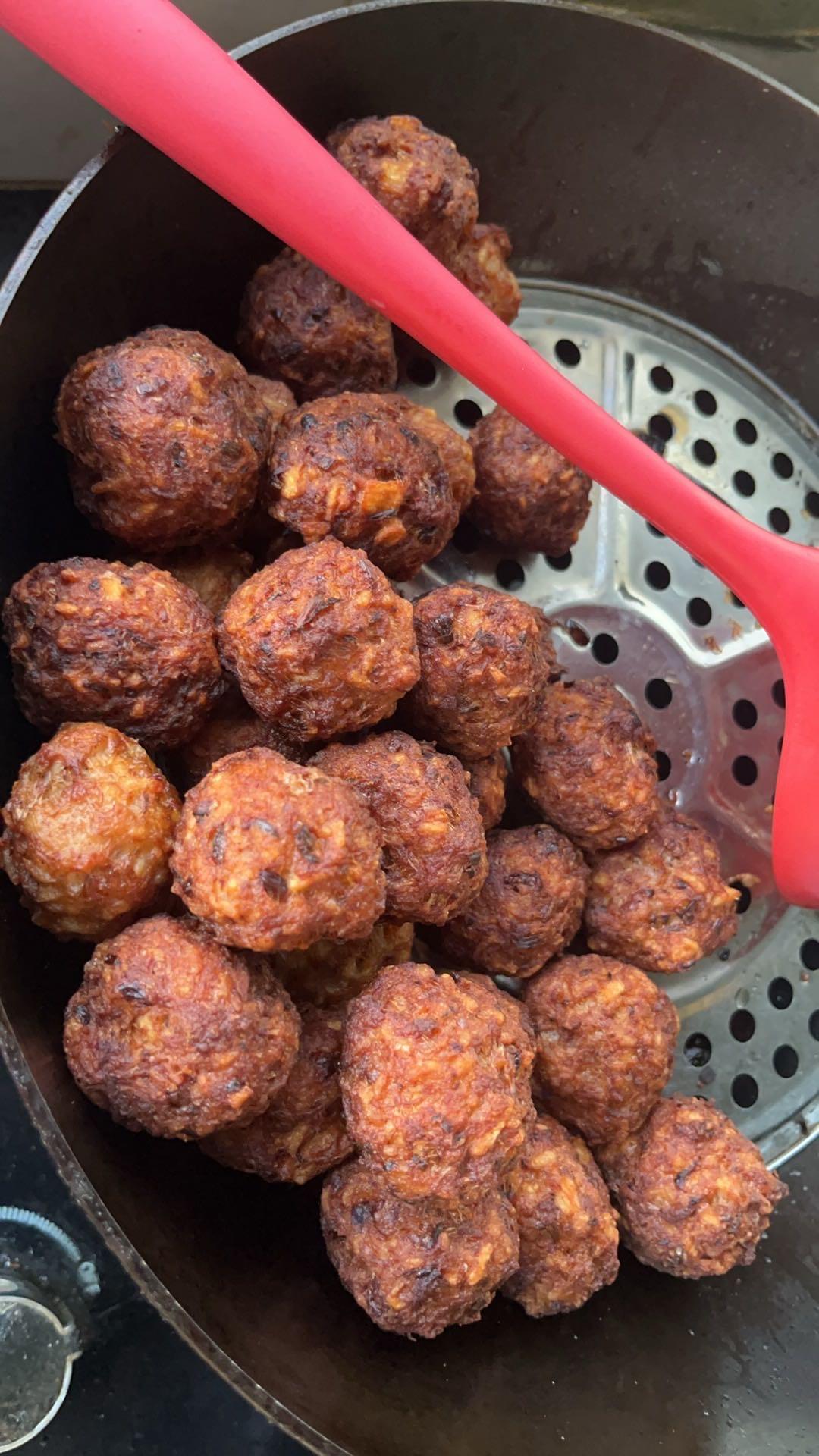 炸莲藕猪肉丸子-年味