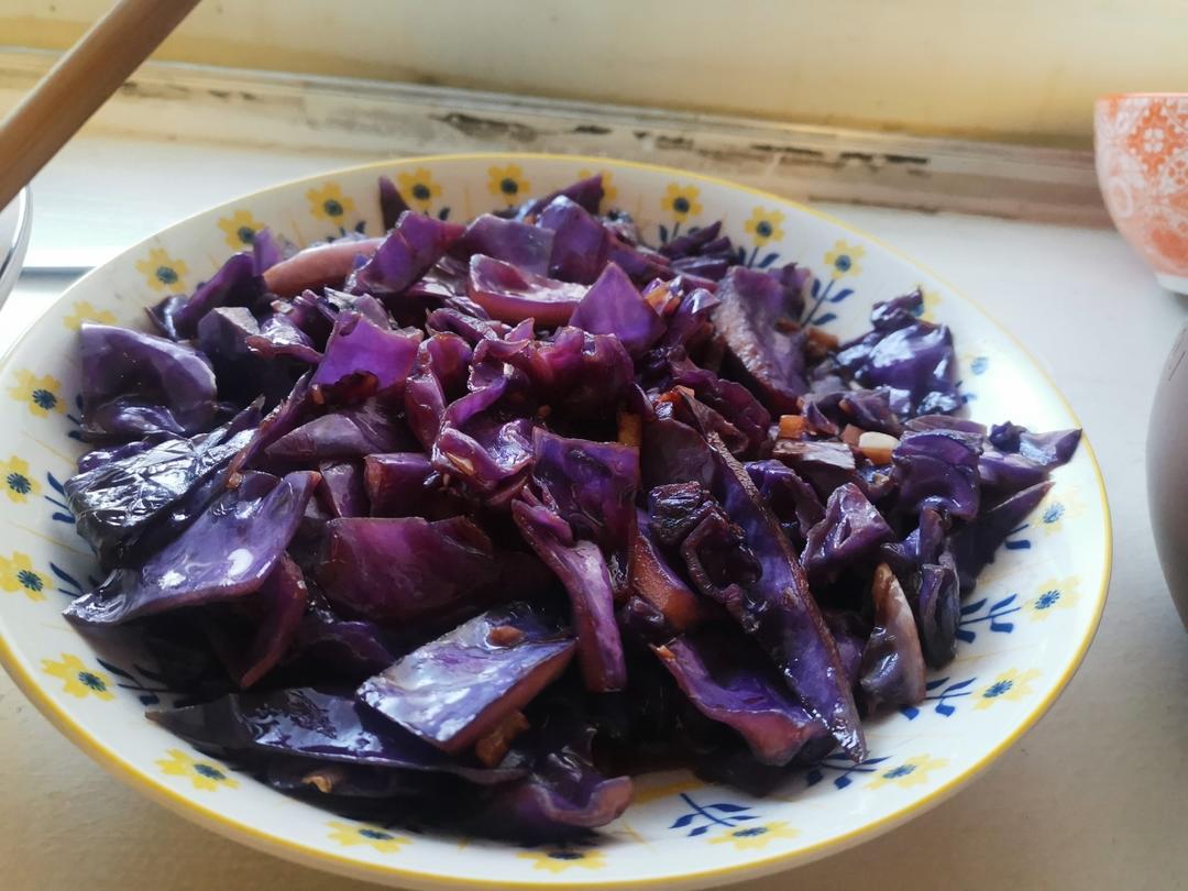 清炒香脆紫甘蓝