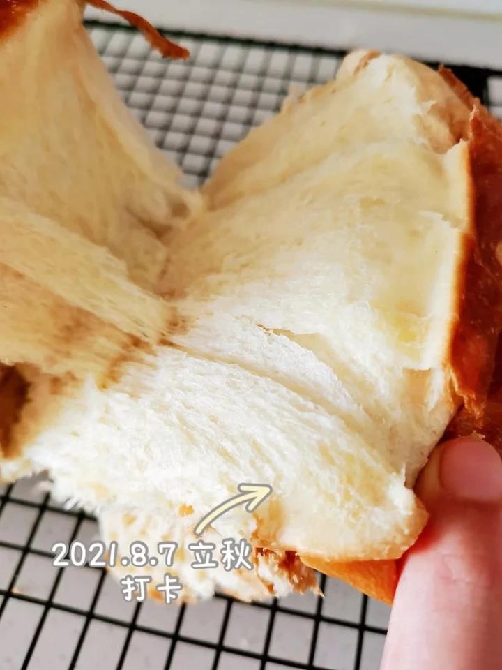 放冰箱就可以轻松出手套膜的吐司