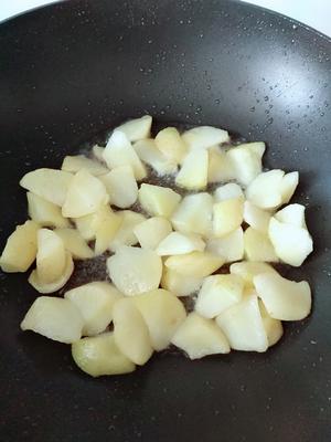 東北家常菜--土豆燉茄子的做法 步骤2