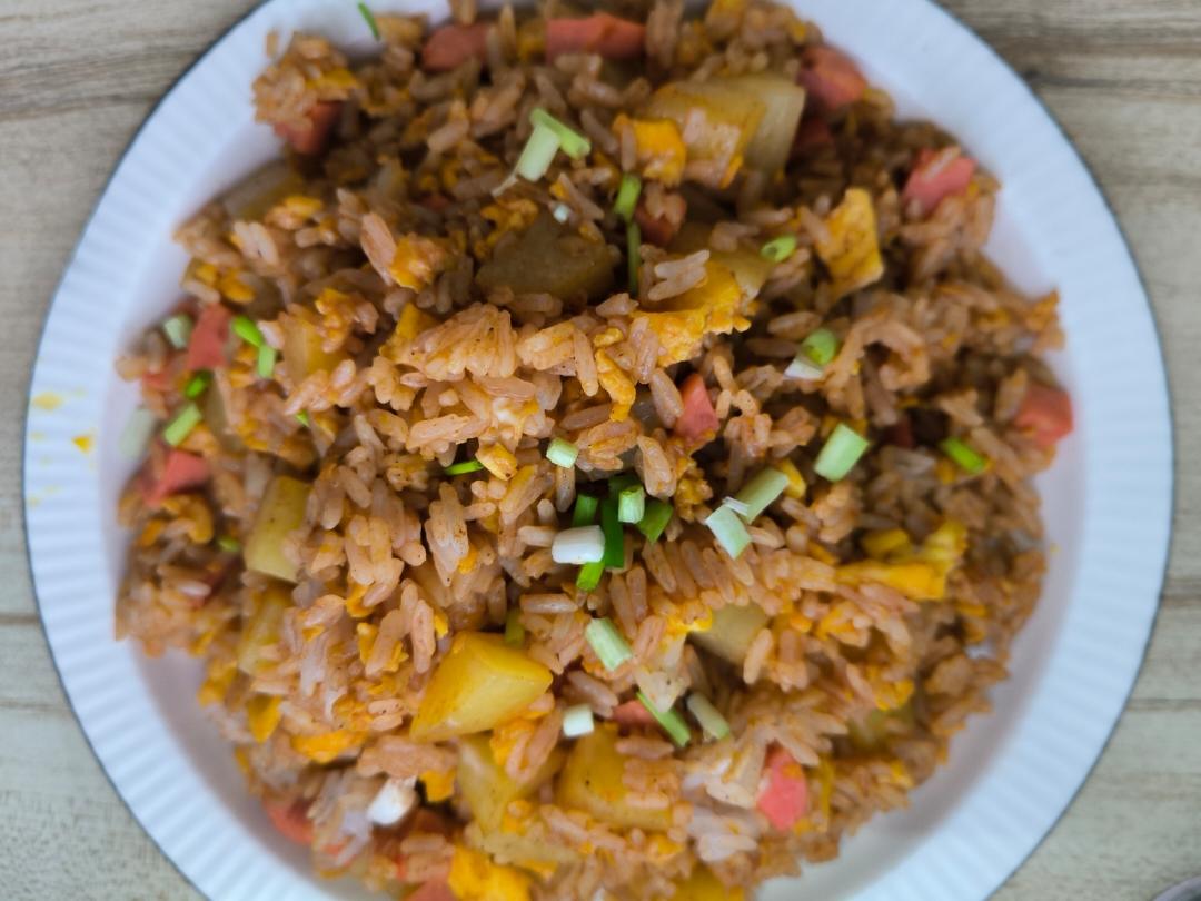 土豆炒饭
