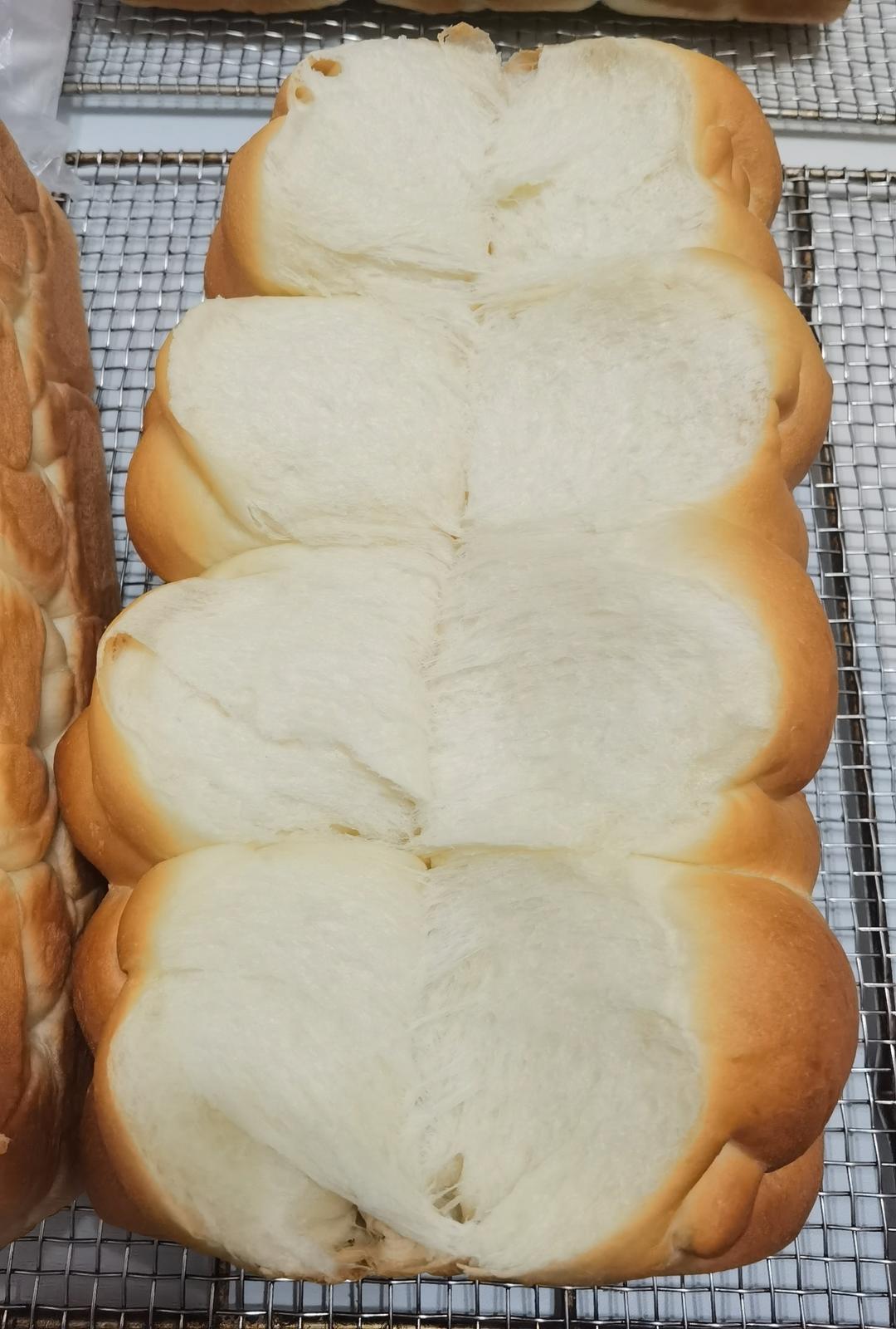 淡奶油老式面包