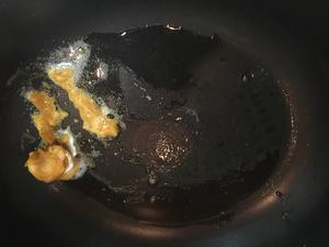 咸蛋黄炒饭+味增萝卜（内附熬猪油做法）的做法 步骤5
