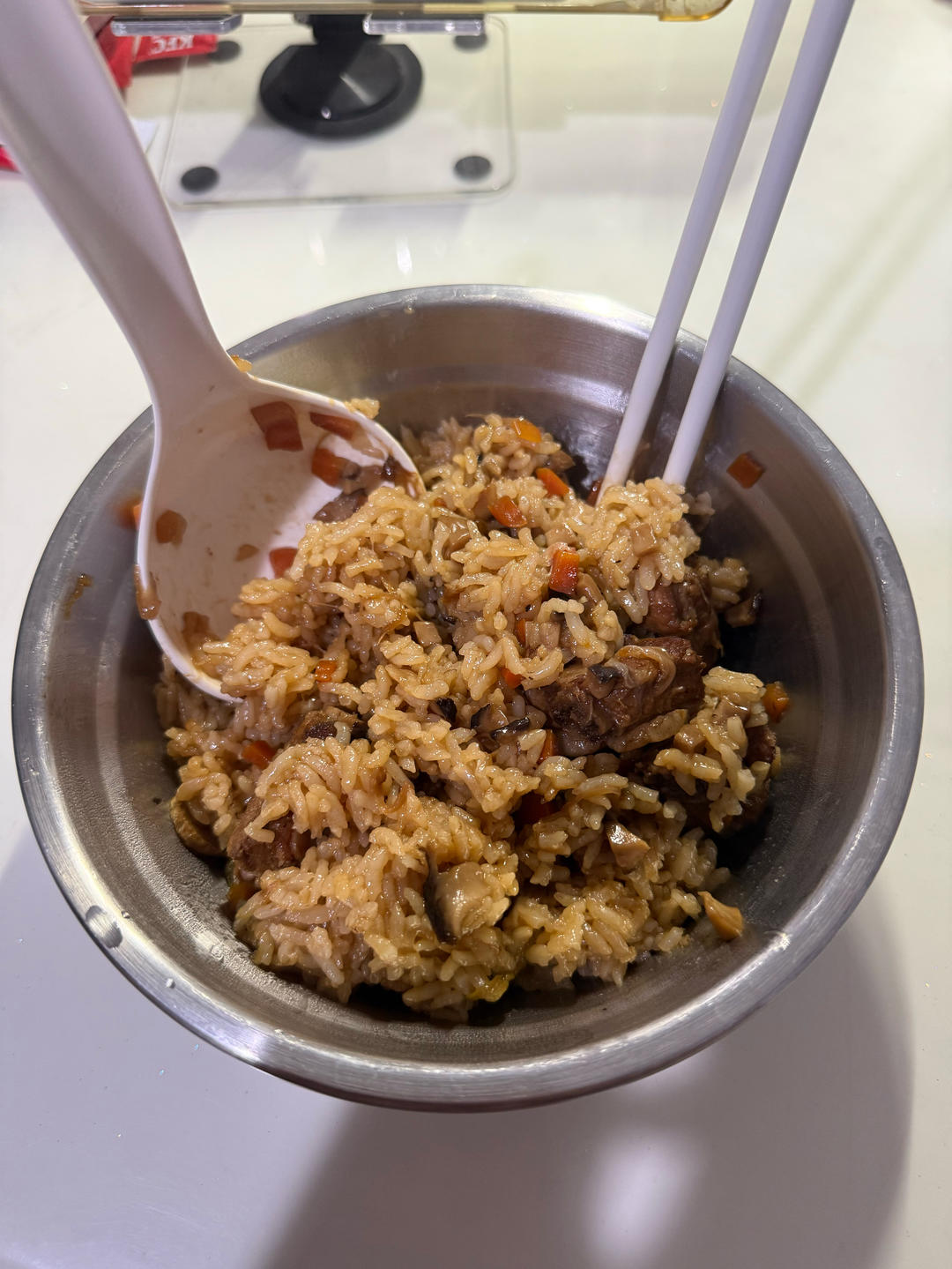 喷香排骨焖饭（爆好吃）