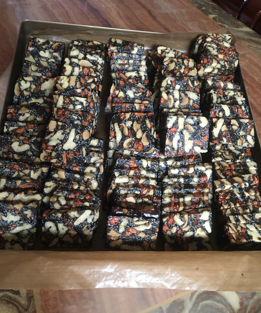 阿胶糕（固元膏）