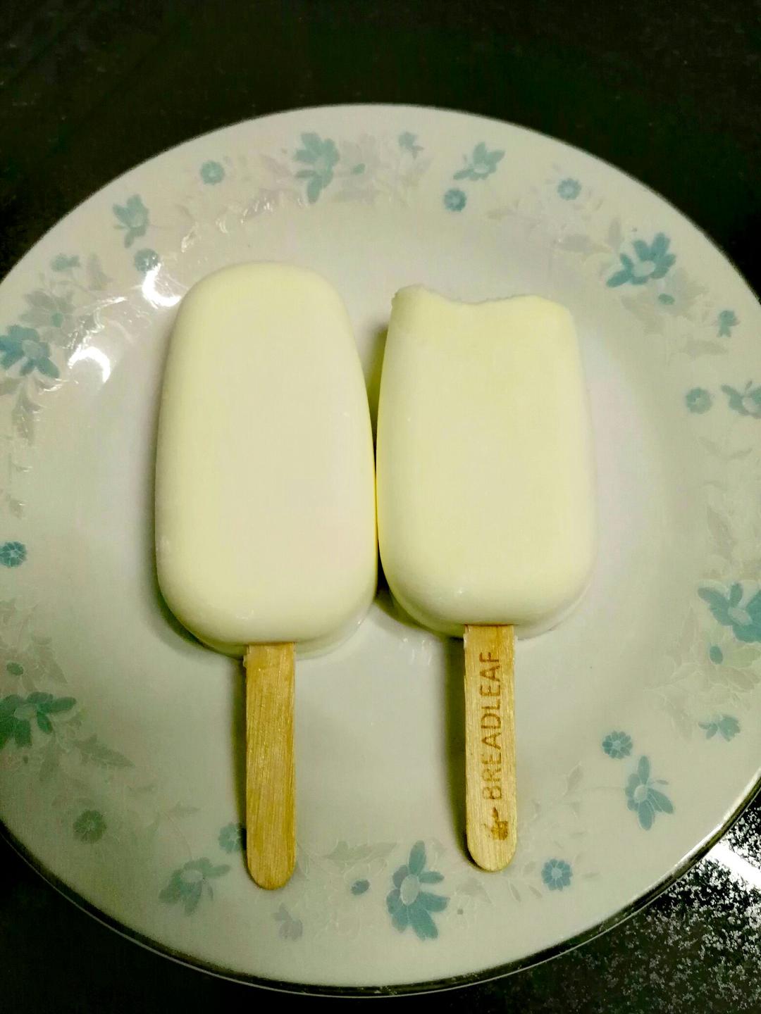 灿烂的影子做的最简单快手的雪糕酸奶雪糕附变化版本