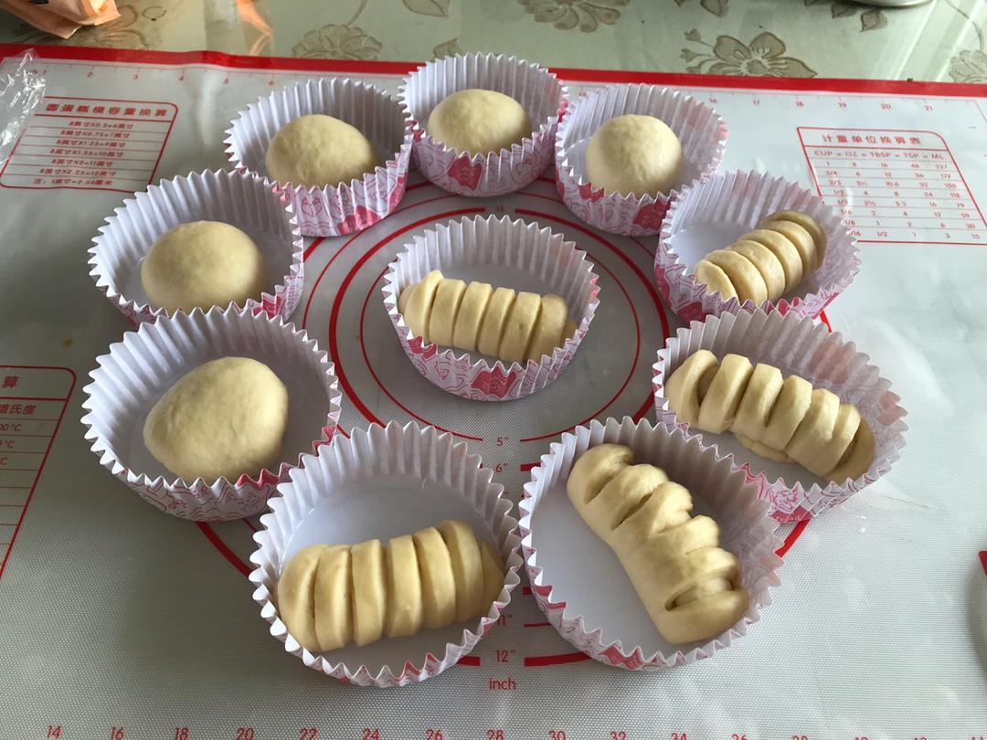 肉松火腿奶酪香葱面包