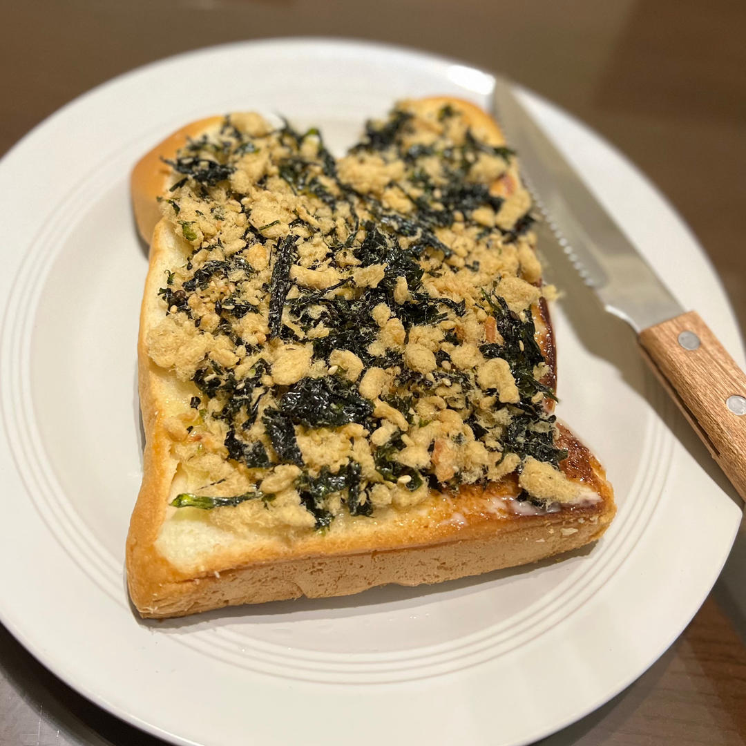 肉松海苔厚片吐司