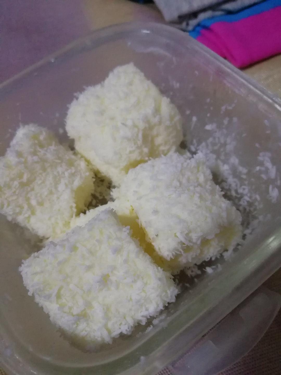 完胜85度C牛奶椰丝小方