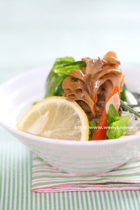 灰树花爽口沙拉的做法