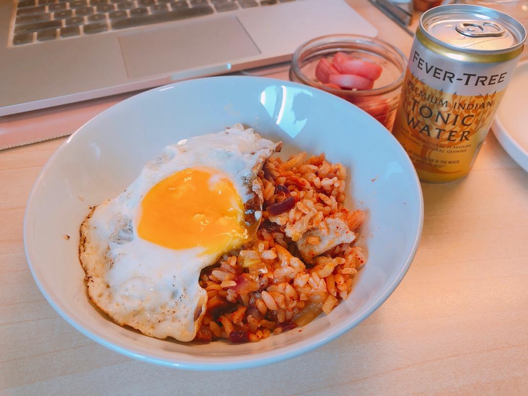 韩式五花肉泡菜炒饭