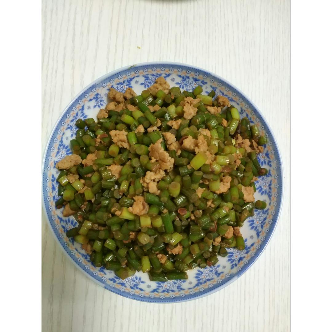 下饭菜～蒜苔肉末