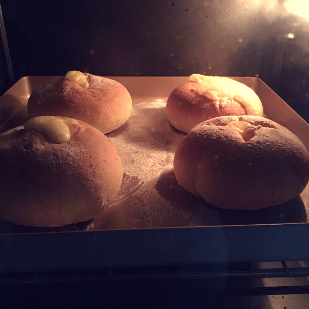 全麦芝士熔岩面包