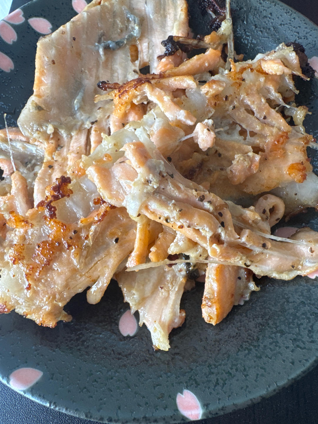 黑胡椒煎三文鱼排