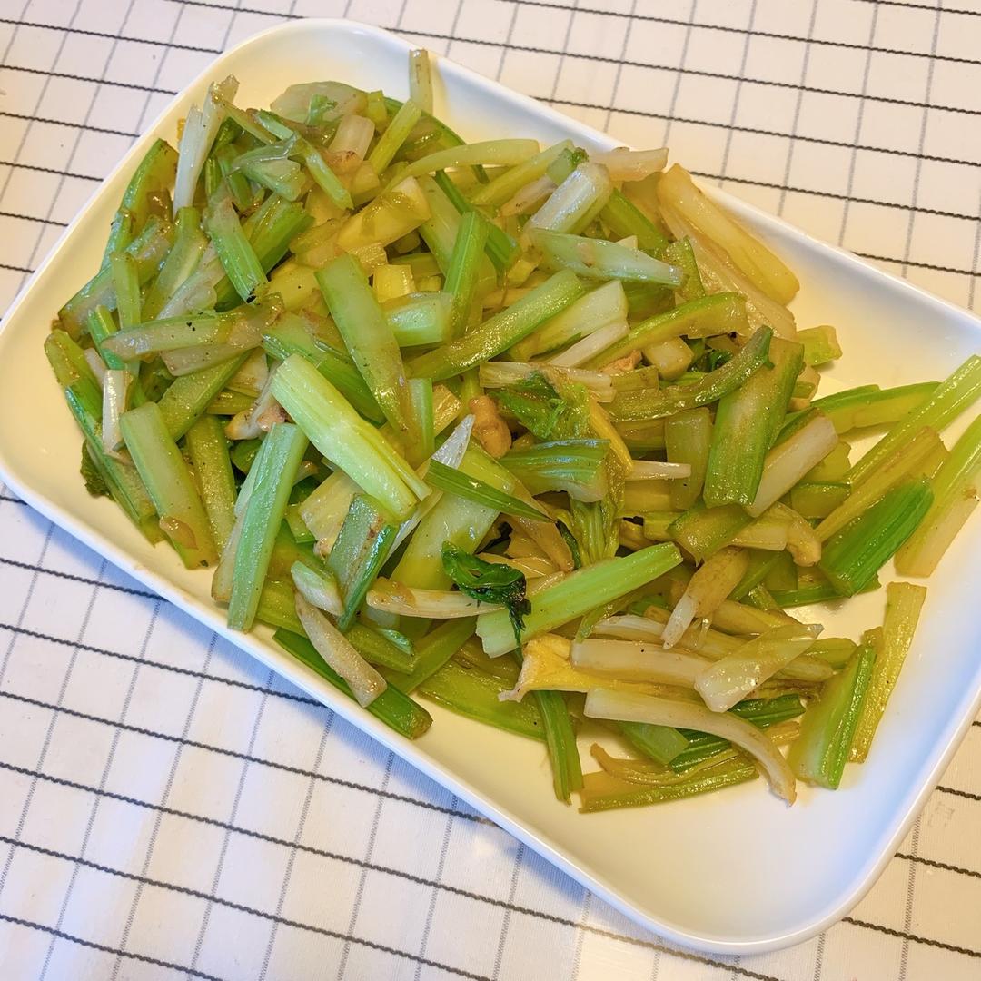 炝炒芹菜