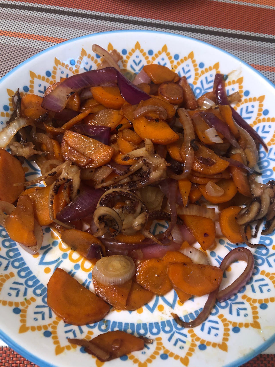 爆炒鱿鱼须，加上这一步，可以与铁板鱿鱼媲美