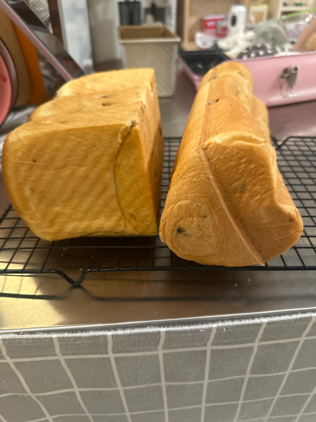 香甜柔软的葡萄干吐司