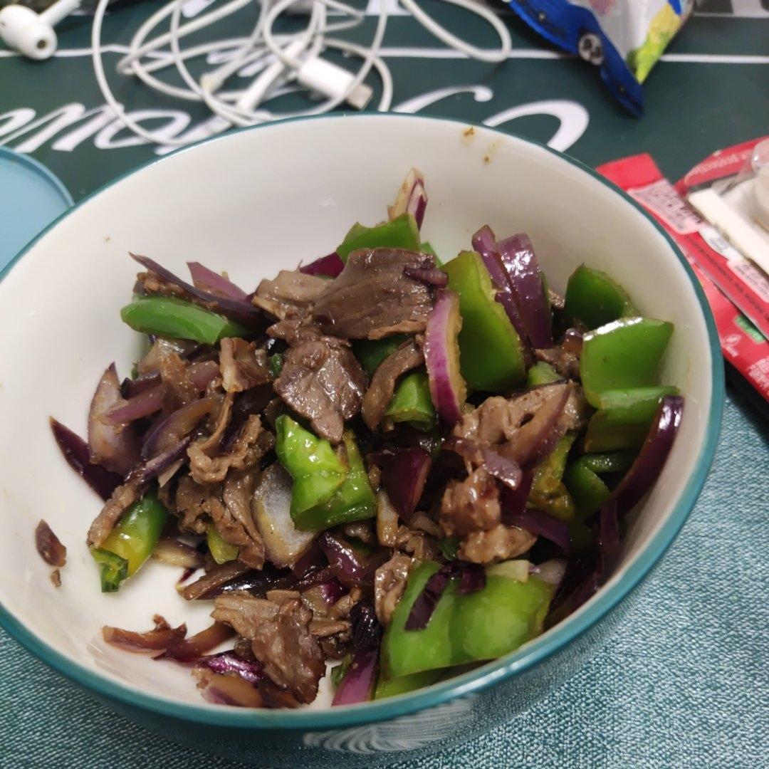 青椒洋葱炒牛肉丝