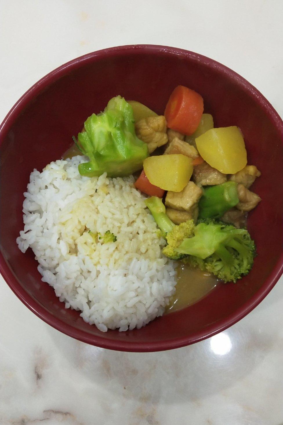 土豆鸡肉咖喱（加入红薯）